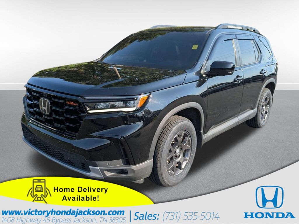 2025 Honda Pilot AWD TrailSport — photo 1 of 7