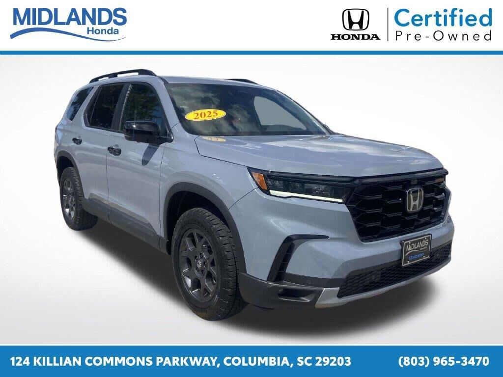 2025 Honda Pilot TrailSport — photo 1 of 13