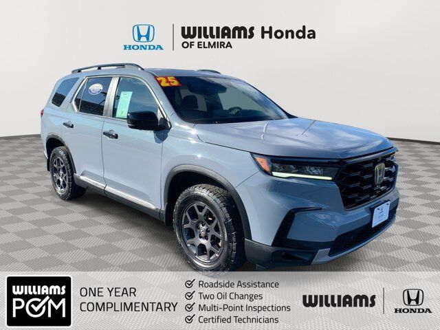 2025 Honda Pilot AWD TrailSport