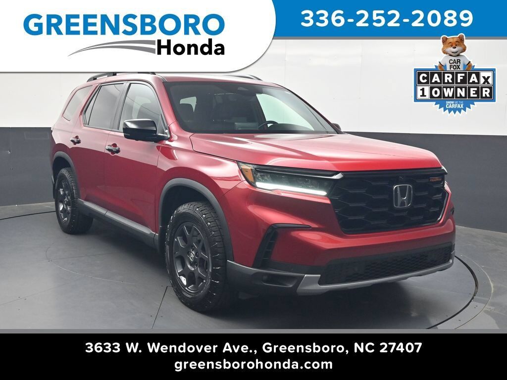 2025 Honda Pilot AWD TrailSport — photo 1 of 7