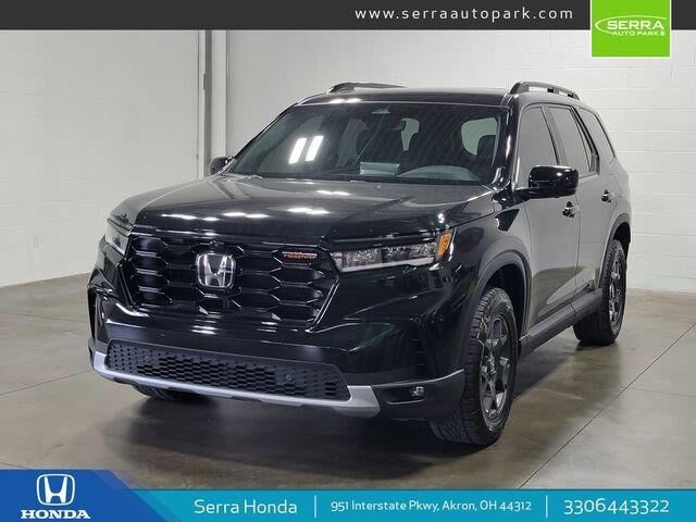 2024 Honda Pilot TrailSport — photo 1 of 13