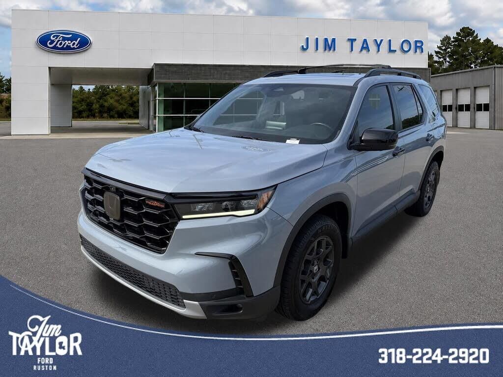 2024 Honda Pilot TrailSport — photo 1 of 2