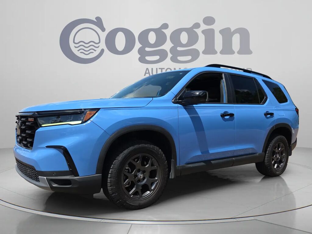 2025 Honda Pilot TrailSport — photo 1 of 26