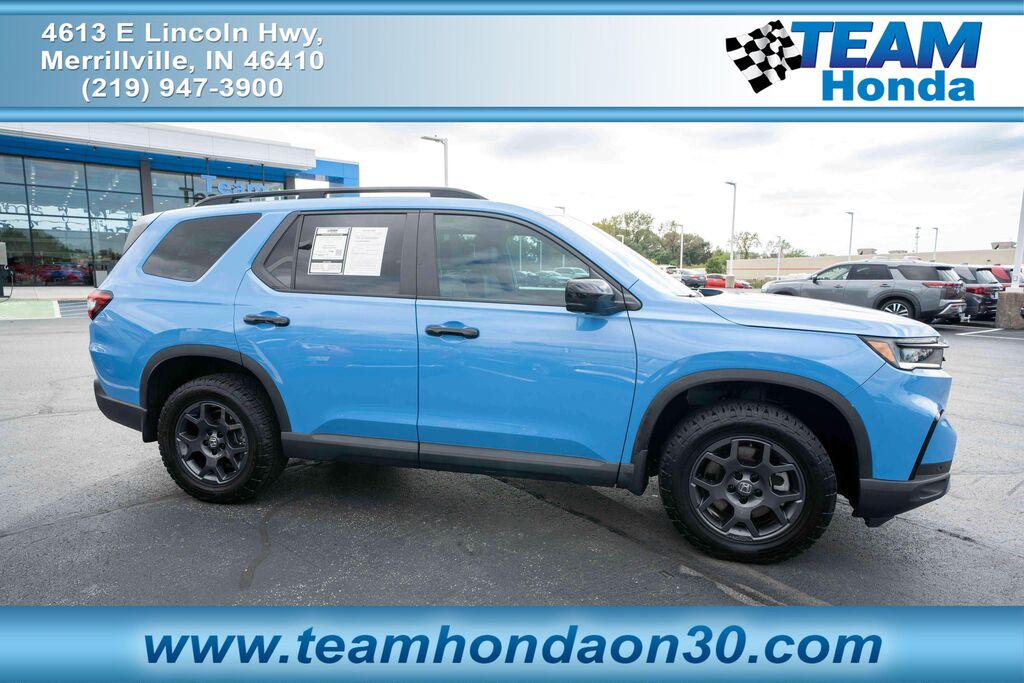 2025 Honda Pilot TrailSport — photo 1 of 13