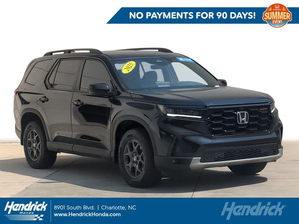 2025 Honda Pilot AWD TrailSport — photo 1 of 7