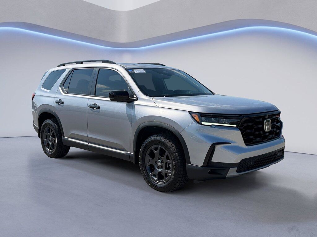 2025 Honda Pilot AWD TrailSport — photo 1 of 7
