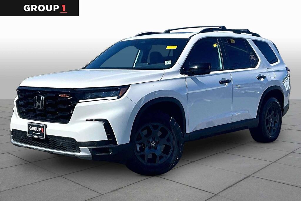 2024 Honda Pilot AWD TRAILSPORT — photo 1 of 7
