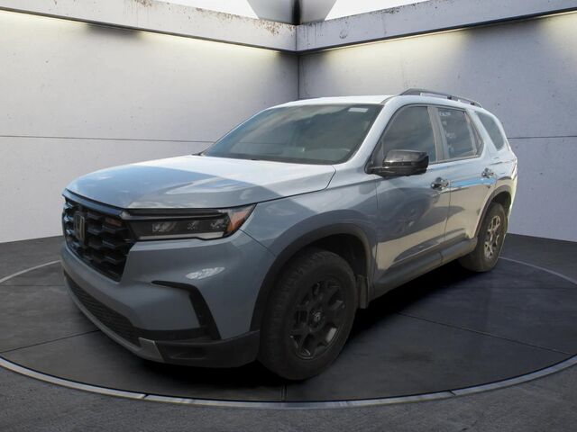 2025 Honda Pilot AWD TrailSport