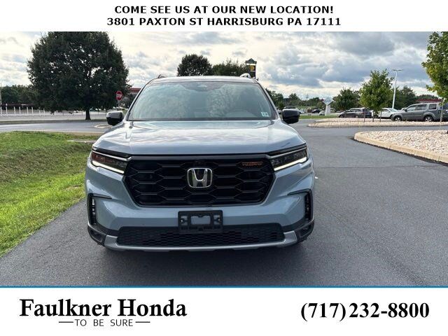 2025 Honda Pilot AWD TrailSport — photo 1 of 7