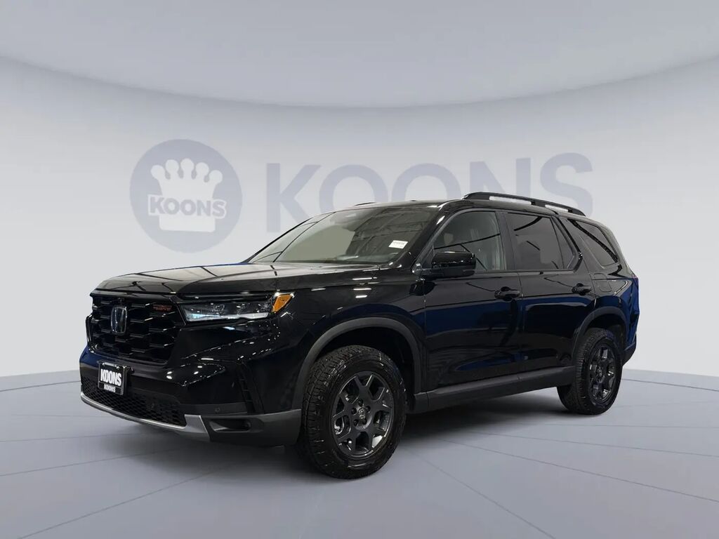 2025 Honda Pilot TrailSport — photo 1 of 25