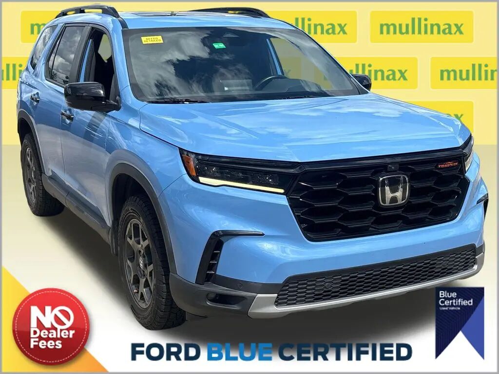 2023 Honda Pilot TrailSport — photo 1 of 30