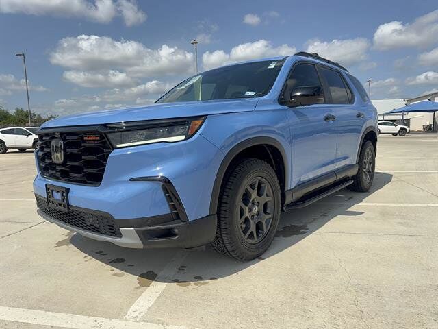 2024 Honda Pilot AWD TRAILSPORT — photo 1 of 7