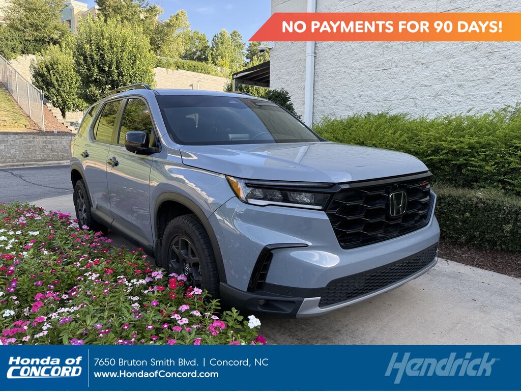 2025 Honda Pilot AWD TrailSport — photo 1 of 7