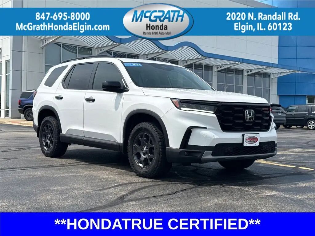 2024 Honda Pilot TrailSport — photo 1 of 11