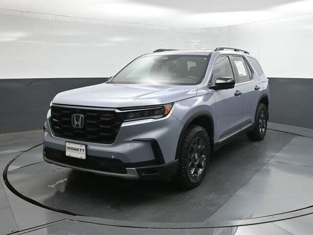 2024 Honda Pilot TrailSport — photo 1 of 1