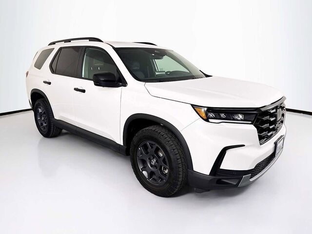 2025 Honda Pilot AWD TrailSport