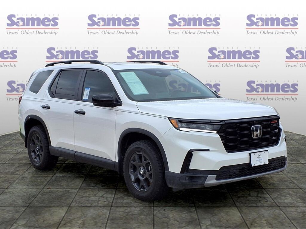 2025 Honda Pilot TrailSport — photo 1 of 13