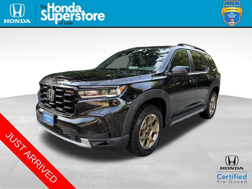 2024 Honda Pilot AWD TRAILSPORT — photo 1 of 7