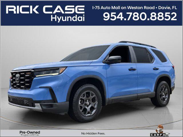 2025 Honda Pilot TrailSport — photo 1 of 13