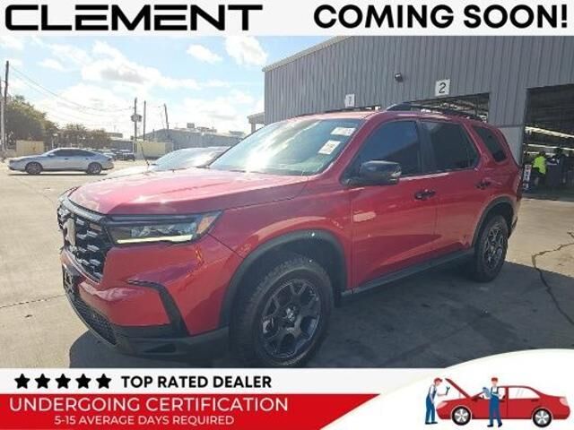 2025 Honda Pilot TrailSport — photo 1 of 31
