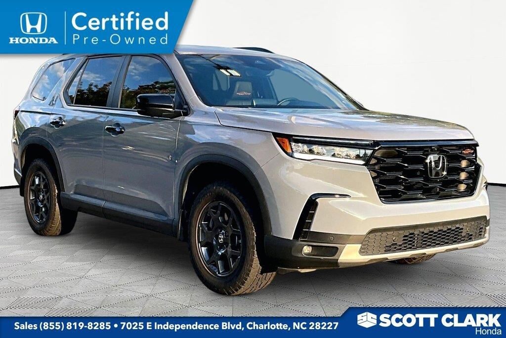2025 Honda Pilot TrailSport — photo 1 of 13