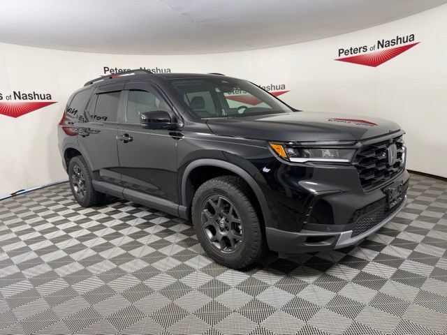 2024 Honda Pilot AWD TRAILSPORT — photo 1 of 7