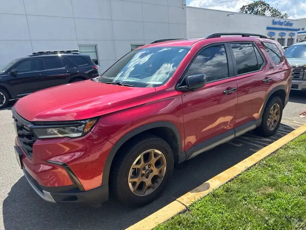 2024 Honda Pilot TrailSport — photo 1 of 26