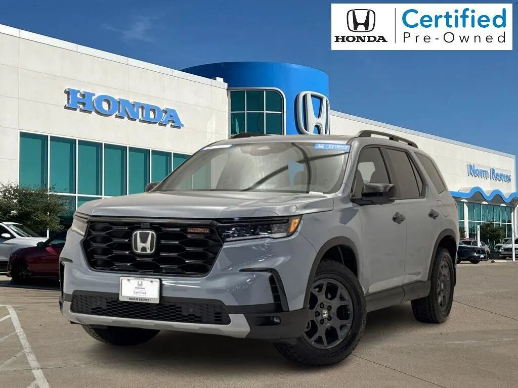 2024 Honda Pilot TrailSport — photo 1 of 13