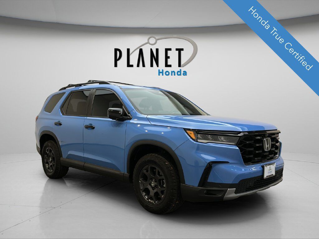 2024 Honda Pilot AWD TRAILSPORT — photo 1 of 7