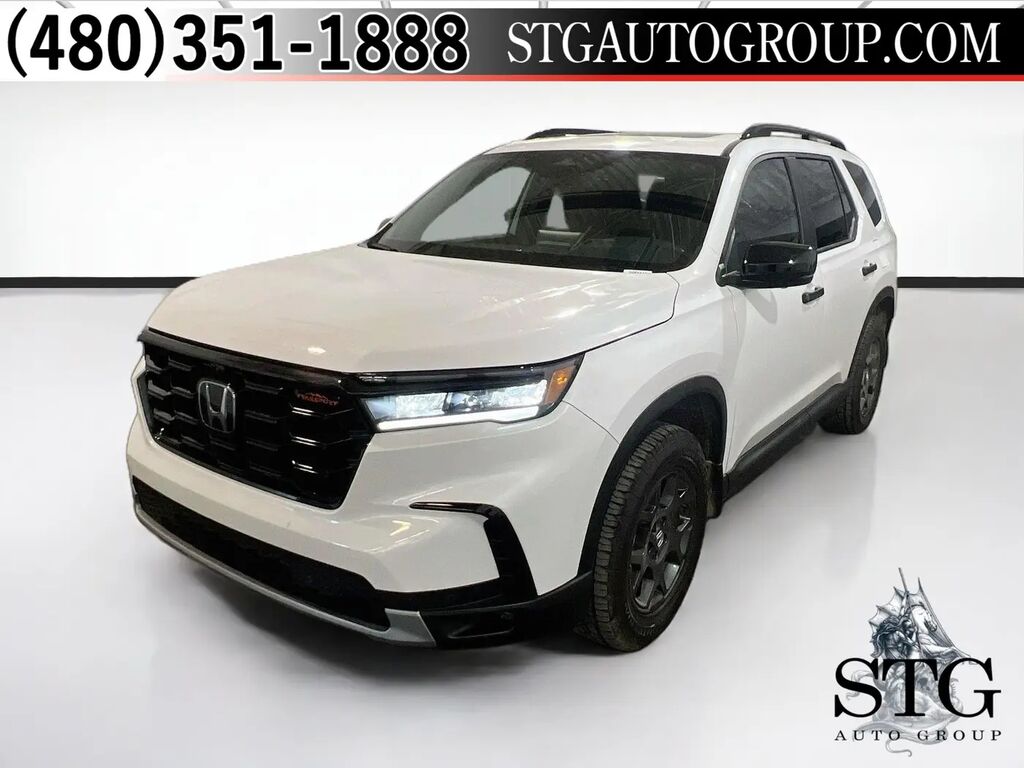 2025 Honda Pilot TrailSport — photo 1 of 13