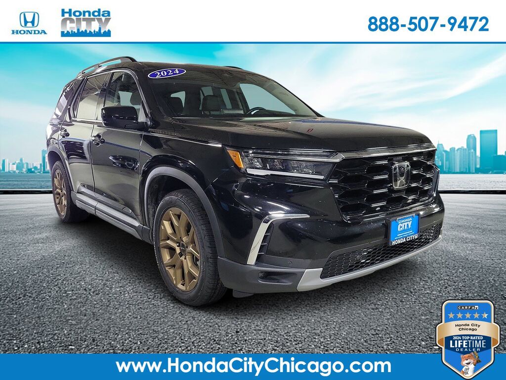 2024 Honda Pilot AWD TRG — photo 1 of 7