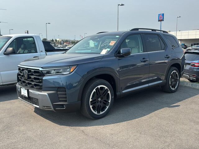 2026 Honda Pilot Touring — photo 1 of 16