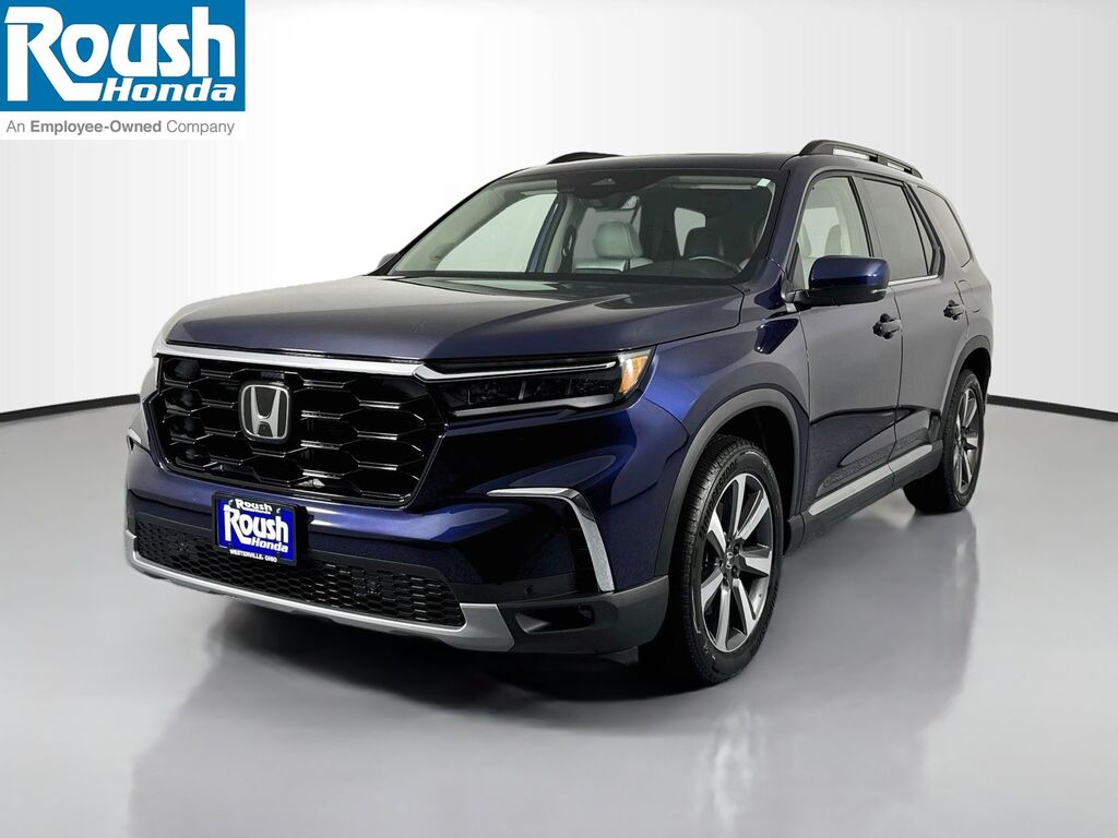 2023 Honda Pilot AWD TRG — photo 1 of 7