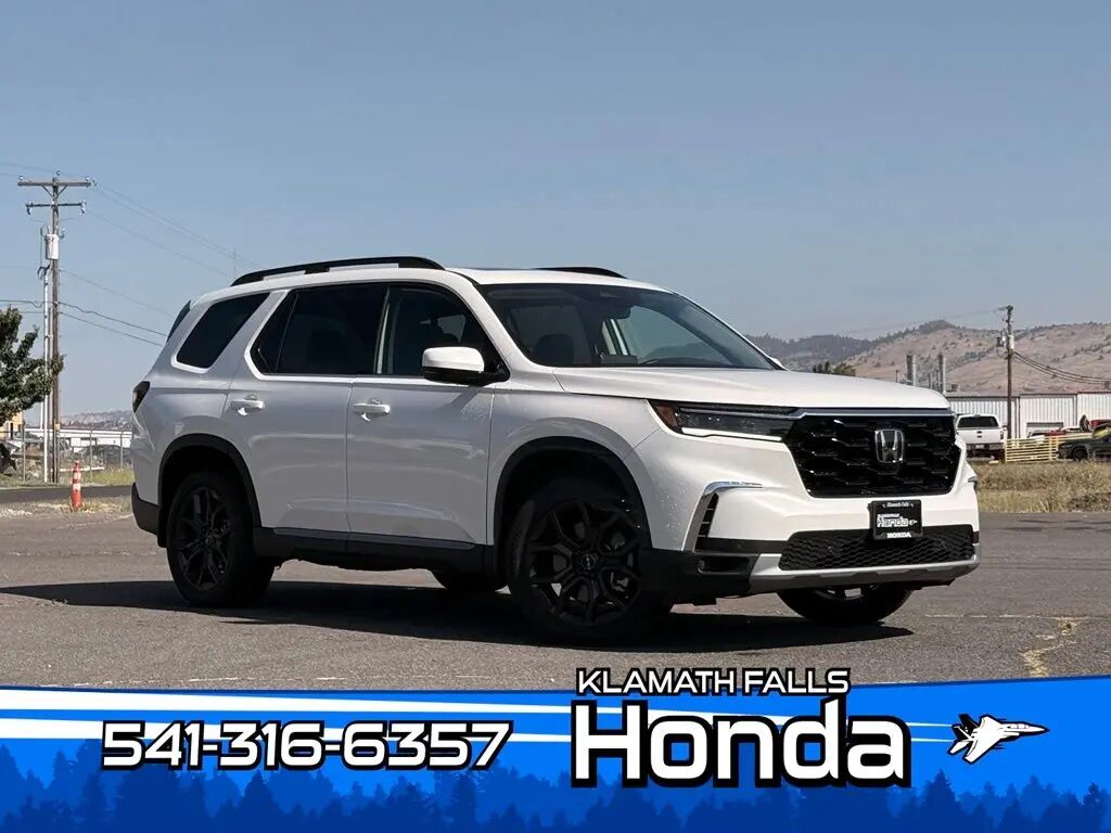 2025 Honda Pilot Touring — photo 1 of 13