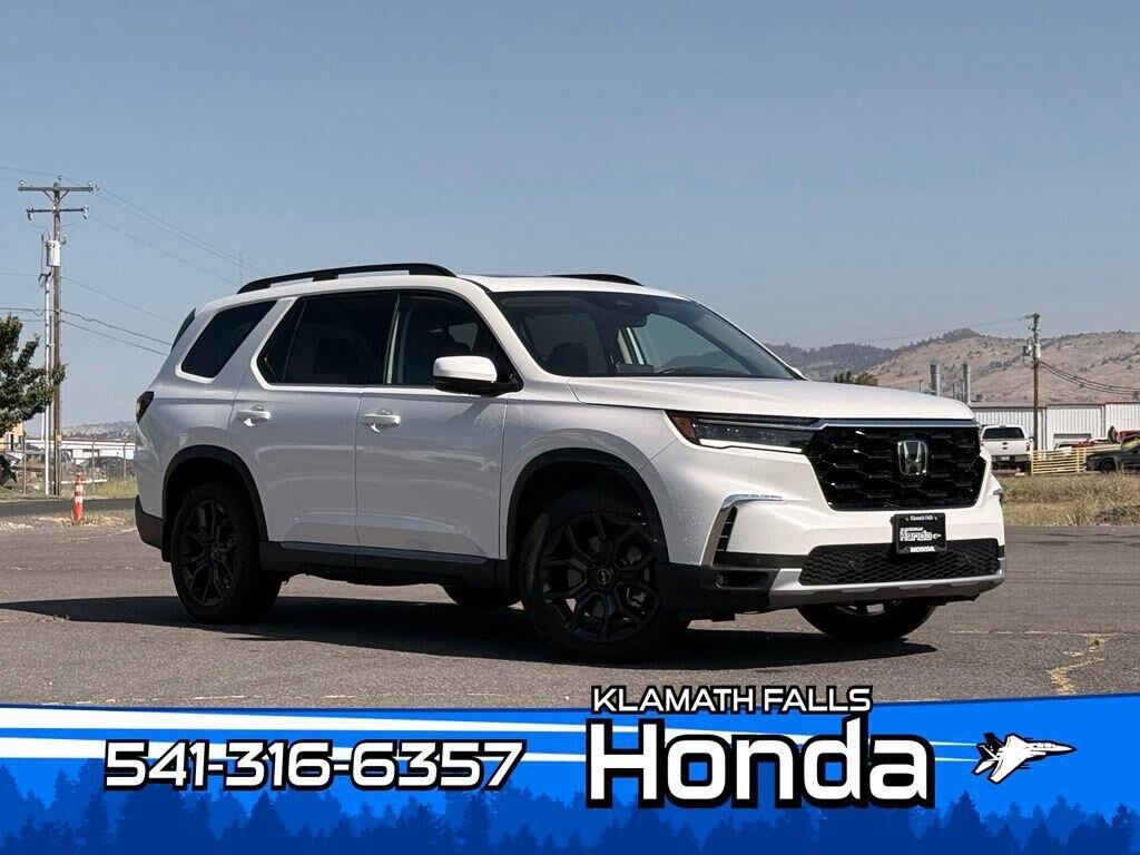 2025 Honda Pilot Touring — photo 1 of 7