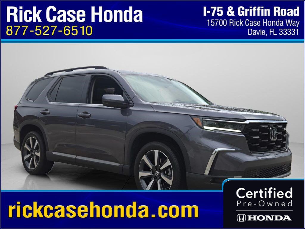 2025 Honda Pilot AWD TRG — photo 1 of 7