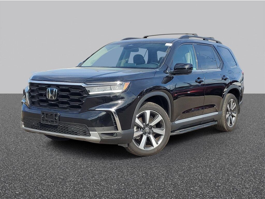 2025 Honda Pilot Touring+ — photo 1 of 13