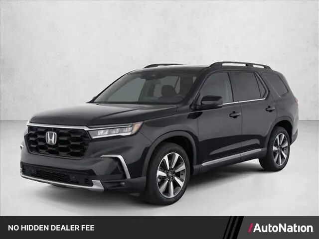 2023 Honda Pilot Touring — photo 1 of 13