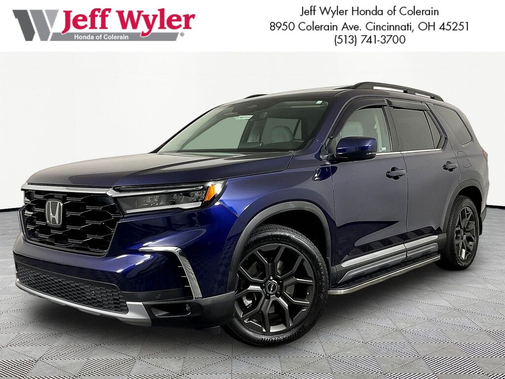 2024 Honda Pilot AWD TRG — photo 1 of 7