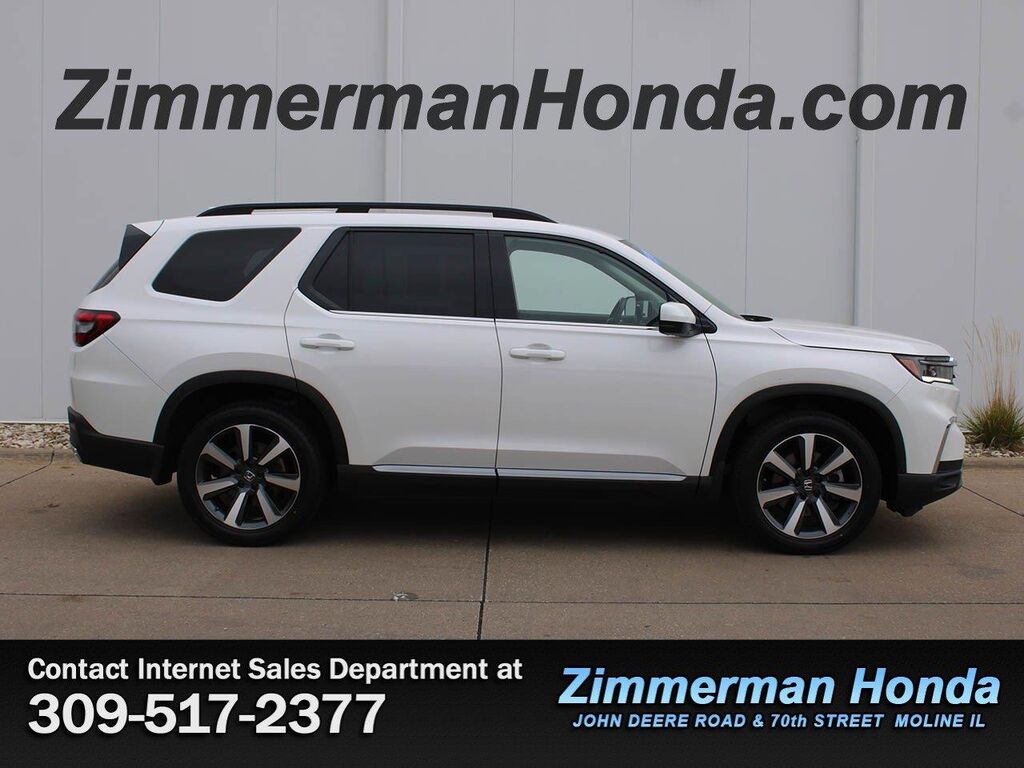 2024 Honda Pilot Touring — photo 1 of 1