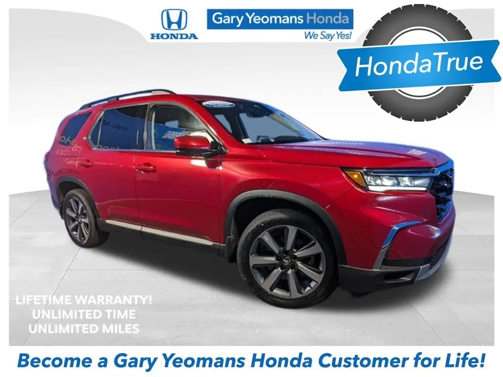 2024 Honda Pilot Touring — photo 1 of 10