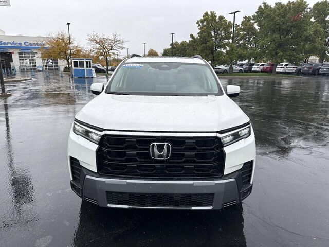 2026 Honda Pilot AWD Touring Blackout