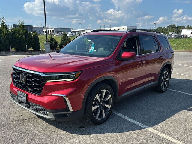 2023 Honda Pilot AWD TRG