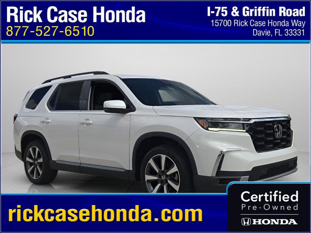 2023 Honda Pilot AWD TRG — photo 1 of 7