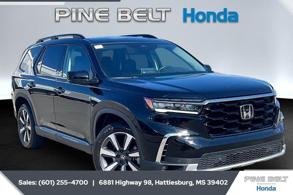 2024 Honda Pilot Touring — photo 1 of 1