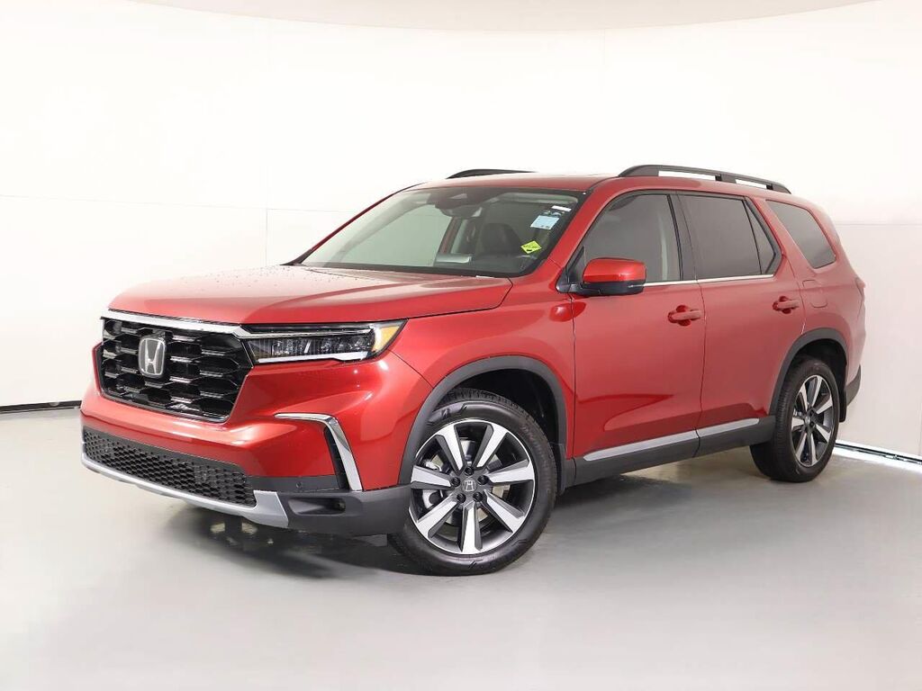 2025 Honda Pilot Touring+ — photo 1 of 13
