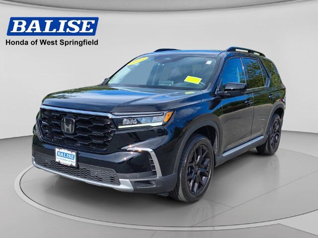 2025 Honda Pilot AWD Touring w/HPD Wheels