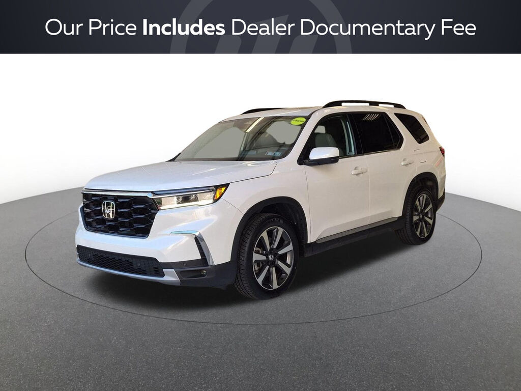 2025 Honda Pilot AWD TRG — photo 1 of 4