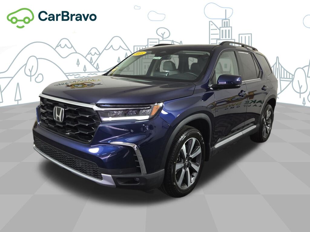 2025 Honda Pilot Touring — photo 1 of 7