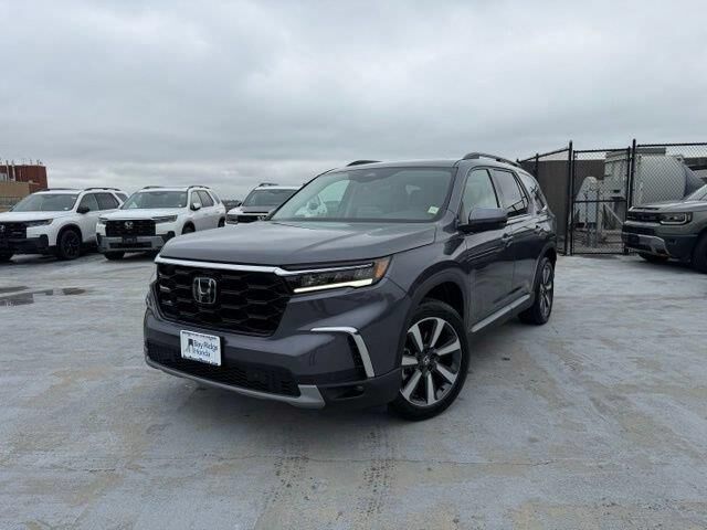 2025 Honda Pilot Touring+ — photo 1 of 13